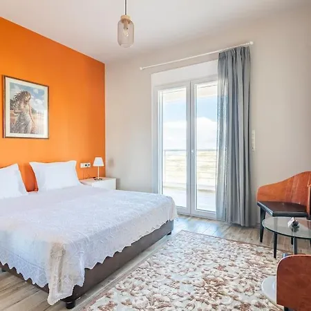 Cosy, Sea View Villa 