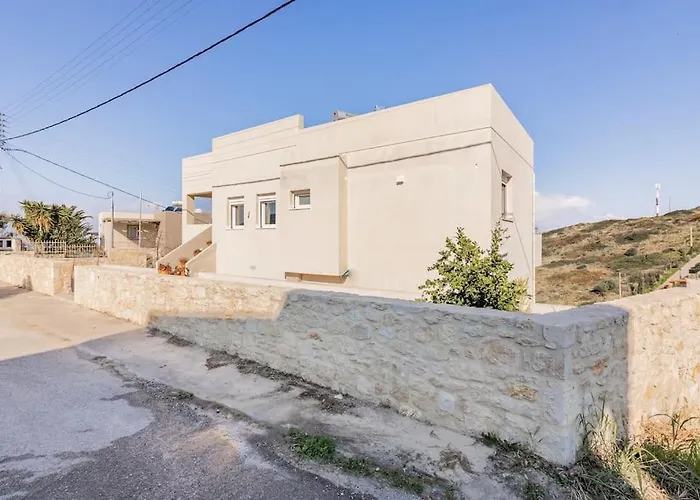 Cosy, Sea View Villa \