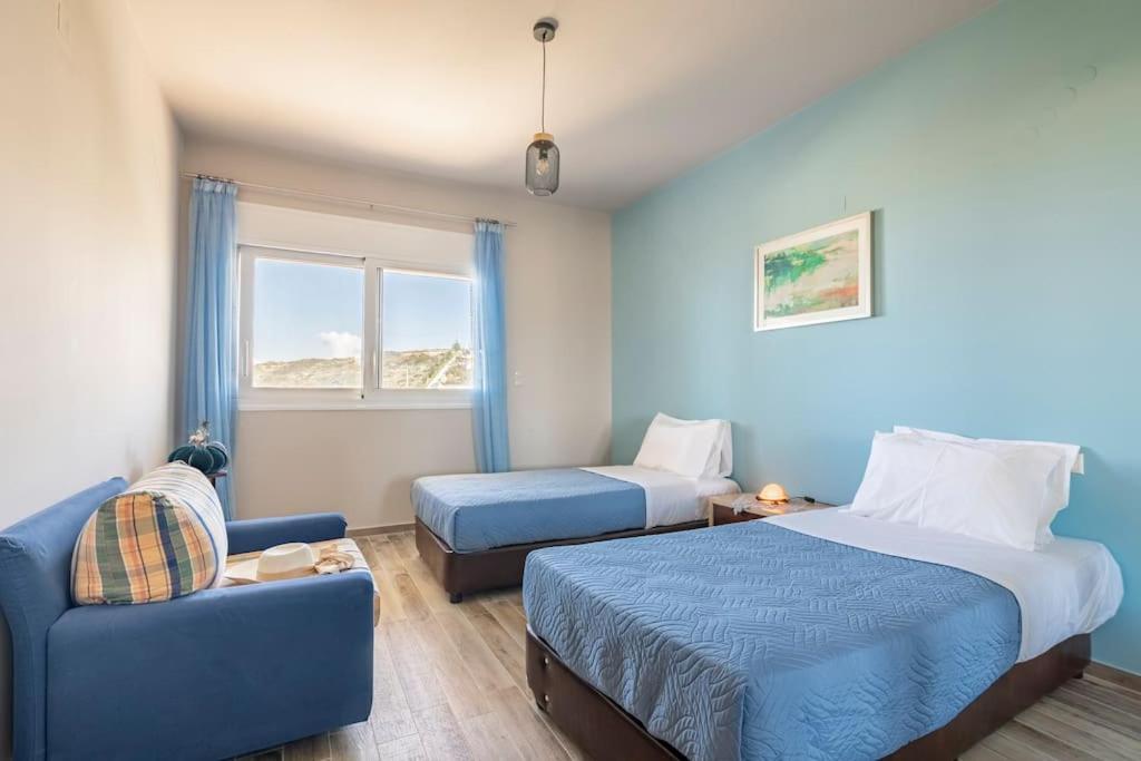 Cosy, Sea View 