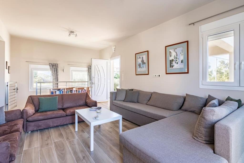Cosy, Sea View 